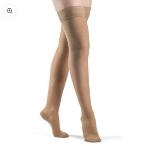 Sigvaris Style 781 Thigh High 15-20mmHg Compression,sz ML, shade- Golden..NEW